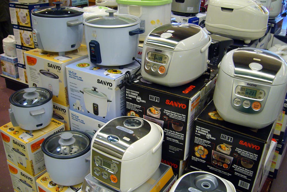 Best Rice Cookers Comparisons 2024 Reviews & Costs